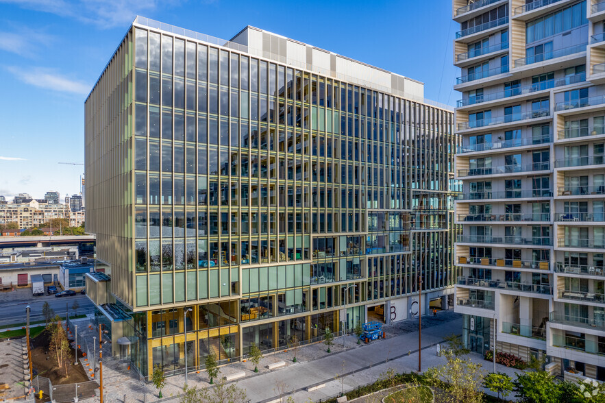 251 Queens Quay E, Toronto, ON for rent - Building Photo - Image 3 of 4