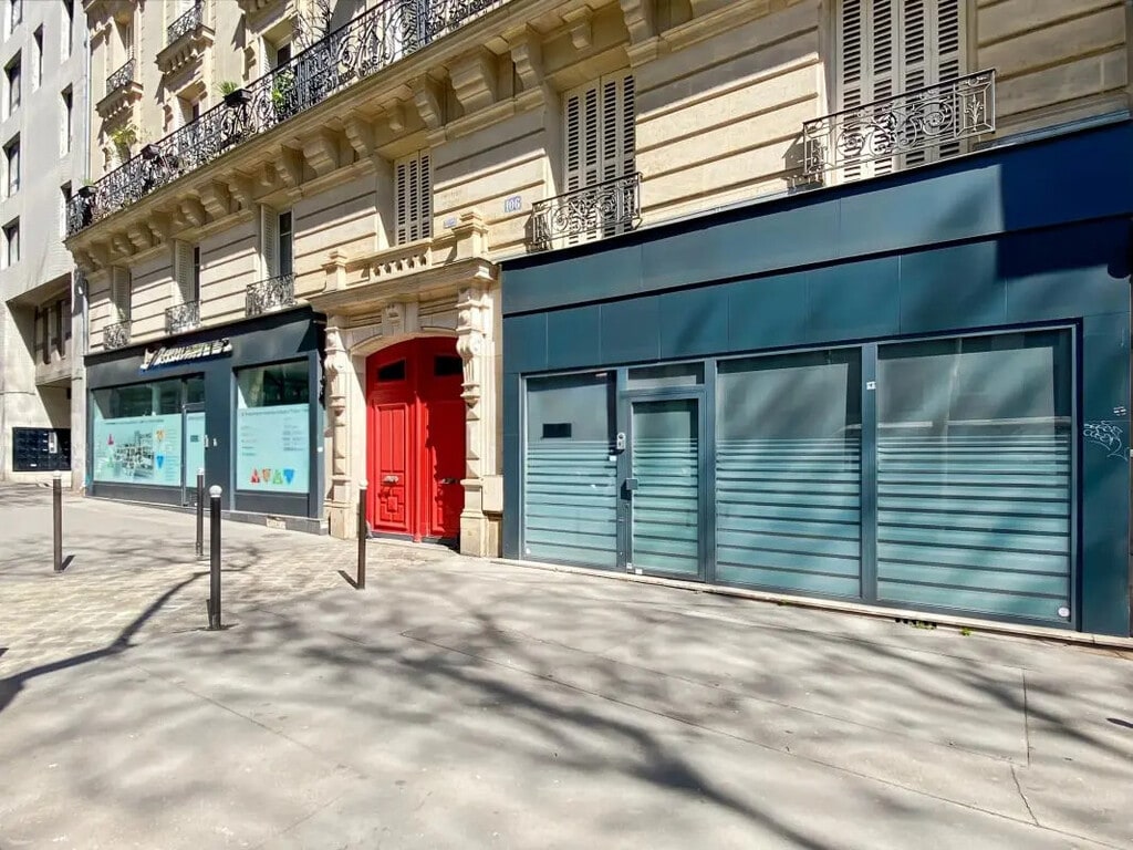 Location Commerce 107 m² - Photo 1