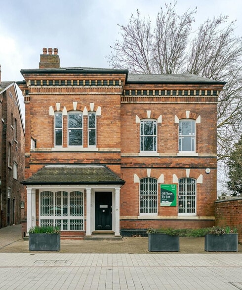 9 Greenfield Cres, Birmingham to rent - Building Photo - Image 1 of 7