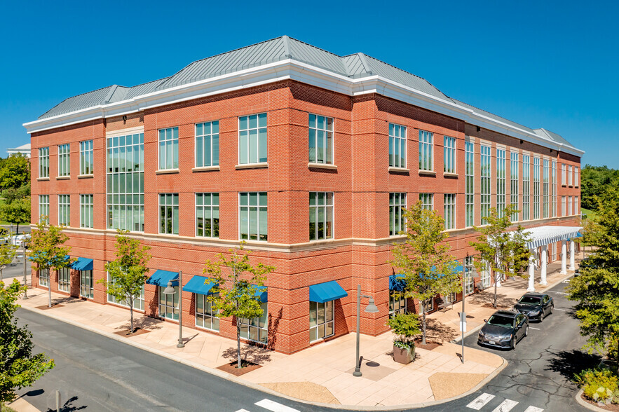 1001 Research Park Blvd, Charlottesville, VA for rent - Building Photo - Image 3 of 10