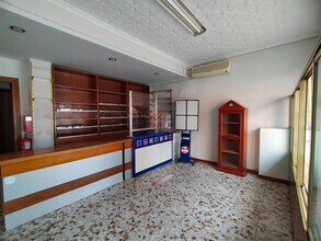 Retail in Cuenca, Cuenca to rent Interior Photo- Image 1 of 9