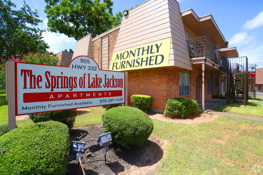 905 Highway 332 W, Lake Jackson, TX for sale - Building Photo - Image 1 of 1