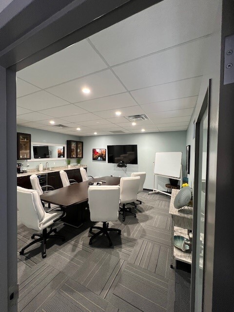 50 US Highway 9 Hwy, Morganville, NJ for sale Interior Photo- Image 1 of 1