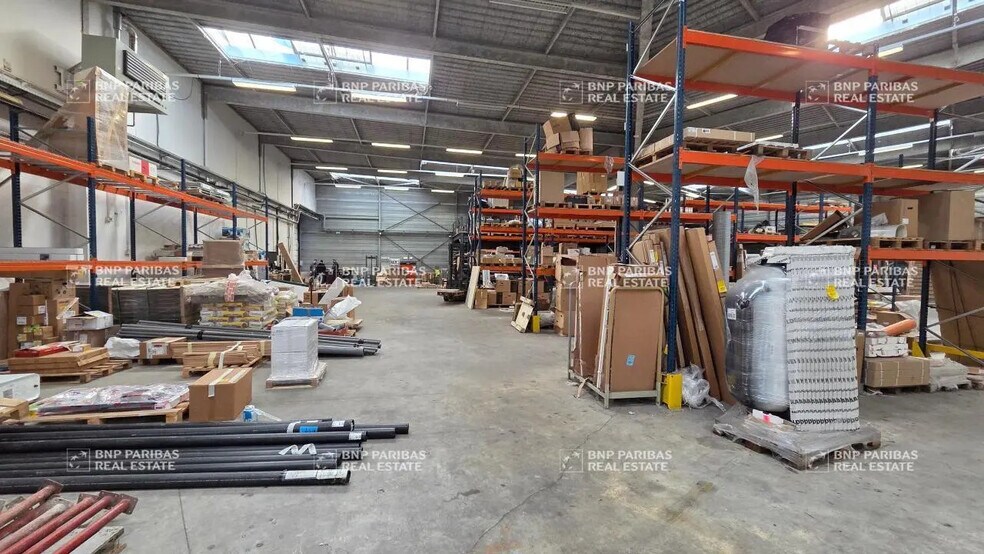 Light Industrial in Collégien to rent - Building Photo - Image 3 of 7