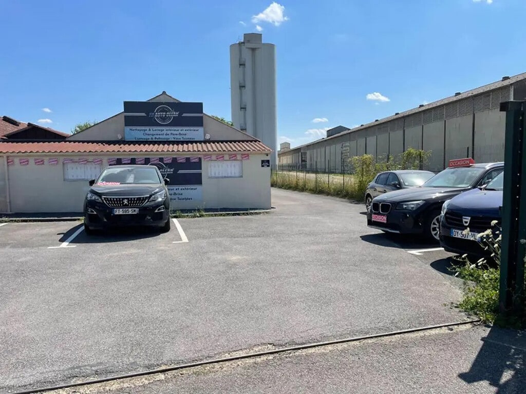 Location Local d'activités 70 m² - Photo 1