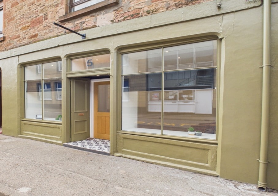 5 Tulloch St, Dingwall to rent Building Photo- Image 1 of 3