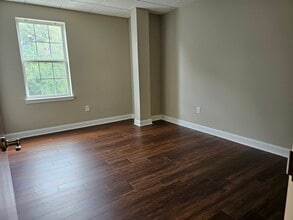 1221 N Church St, Moorestown, NJ to rent Interior Photo- Image 1 of 2