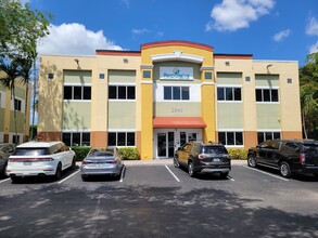 2949 W Cypress Creek Rd, Fort Lauderdale, FL for sale Building Photo- Image 1 of 25