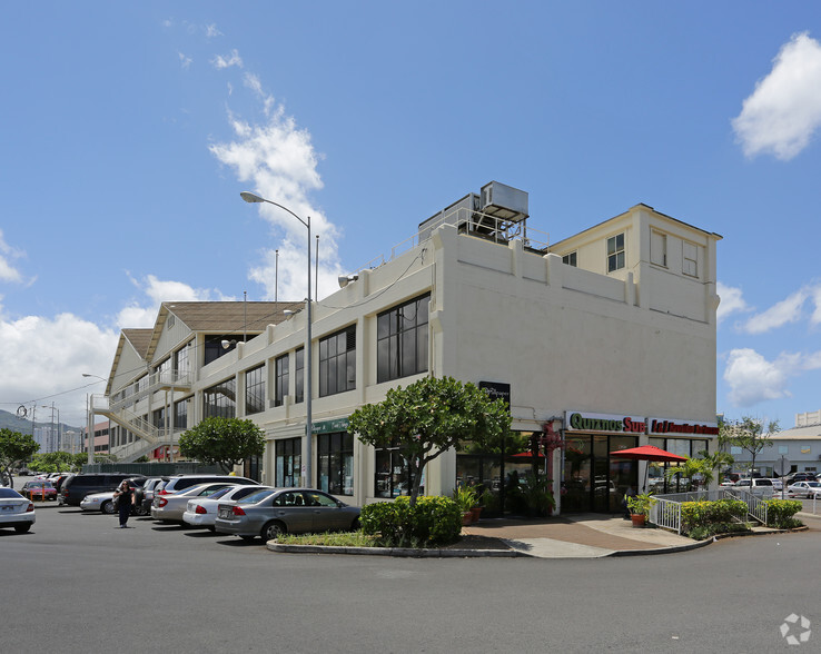 801 Dillingham Blvd, Honolulu, HI for rent - Building Photo - Image 3 of 7