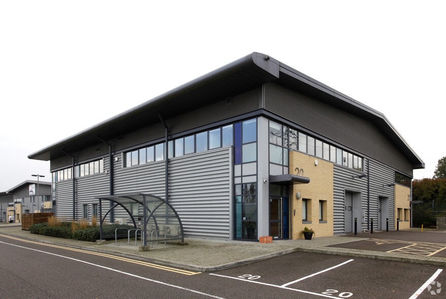 Schooner Ct, Dartford to rent - Building Photo - Image 2 of 6