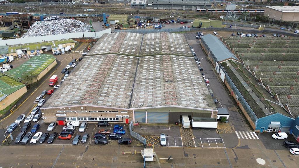 24 Salter St, London to rent Building Photo- Image 1 of 9