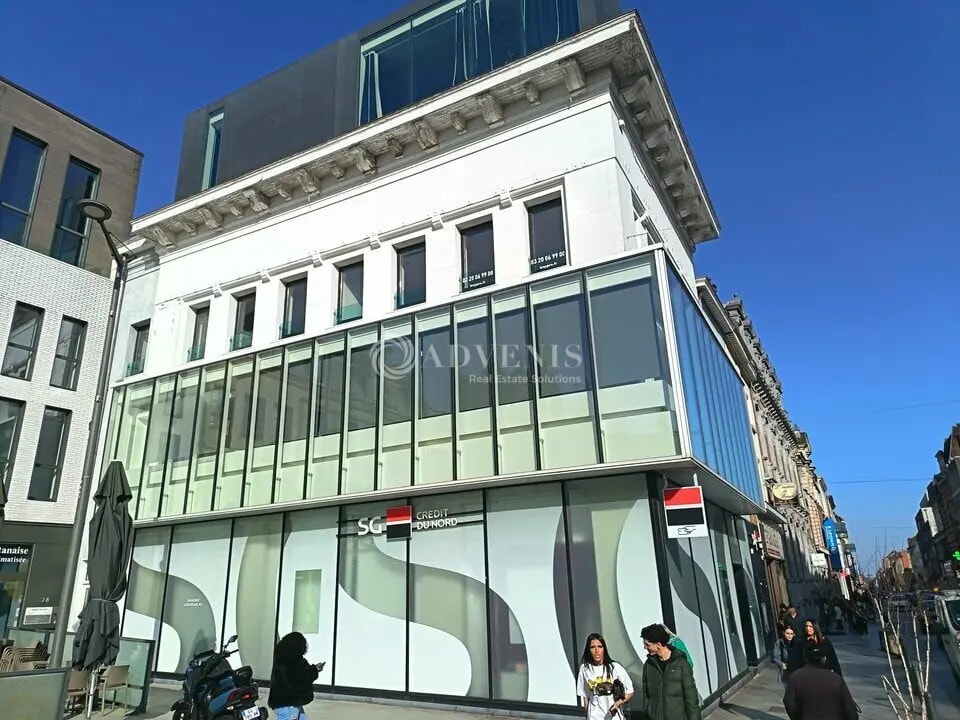 Location Bureaux 190 m² - Photo 1