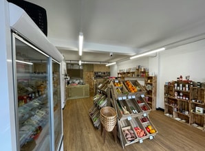 341-345 Lymington Rd, Christchurch to rent Interior Photo- Image 2 of 3