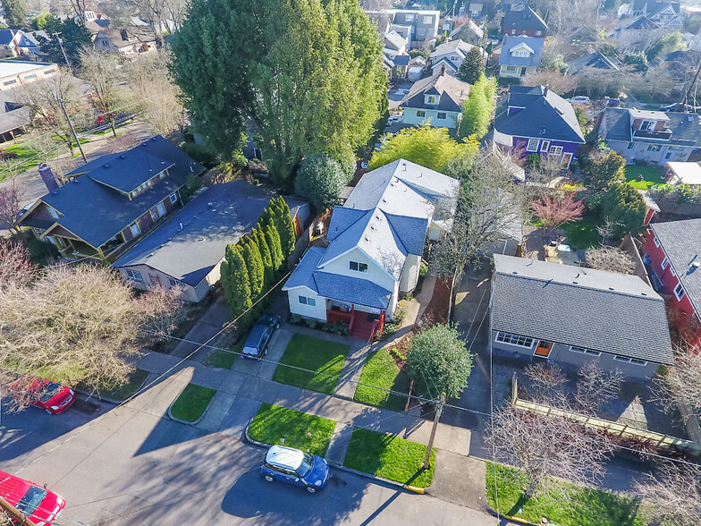 1414 SE Lambert St, Portland, OR for sale - Building Photo - Image 3 of 28