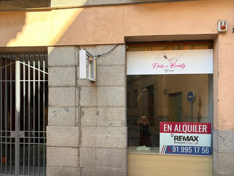 Retail in Segovia, Segovia to rent - Building Photo - Image 2 of 7