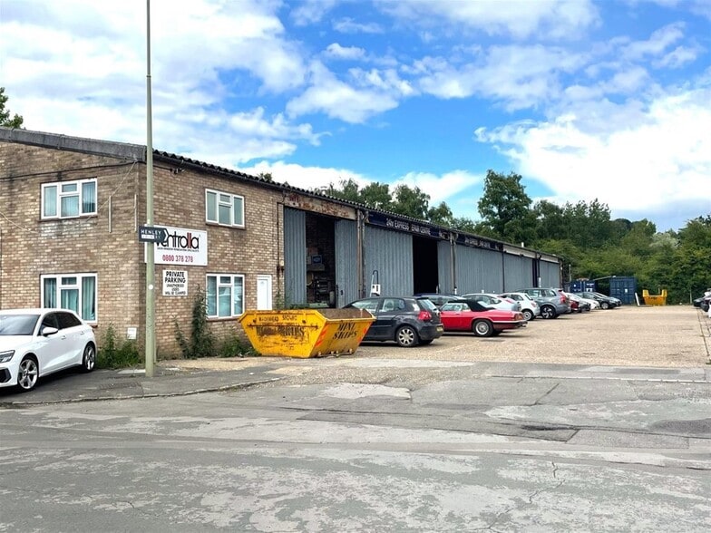 Newtown Rd, Henley On Thames to rent - Building Photo - Image 2 of 3