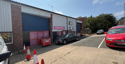 Crofton Clos, Lincoln to rent Building Photo- Image 2 of 5