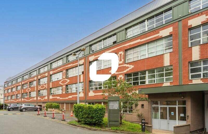 Light Industrial in Courbevoie to rent - Building Photo - Image 2 of 12