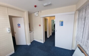 1 Bond St, Nuneaton to rent Interior Photo- Image 1 of 4