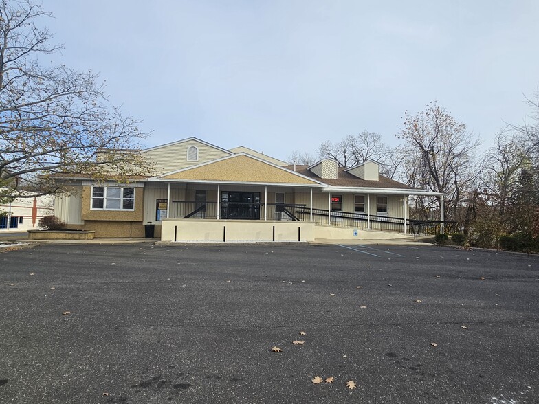 1301 Whitehorse Mercerville Rd, Hamilton, NJ for sale - Building Photo - Image 1 of 4