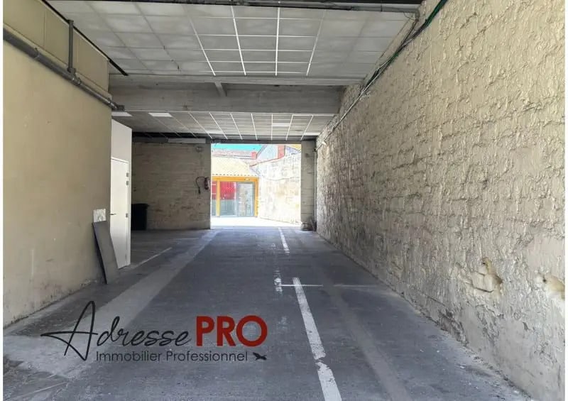Retail in Bordeaux for sale - Building Photo - Image 2 of 3