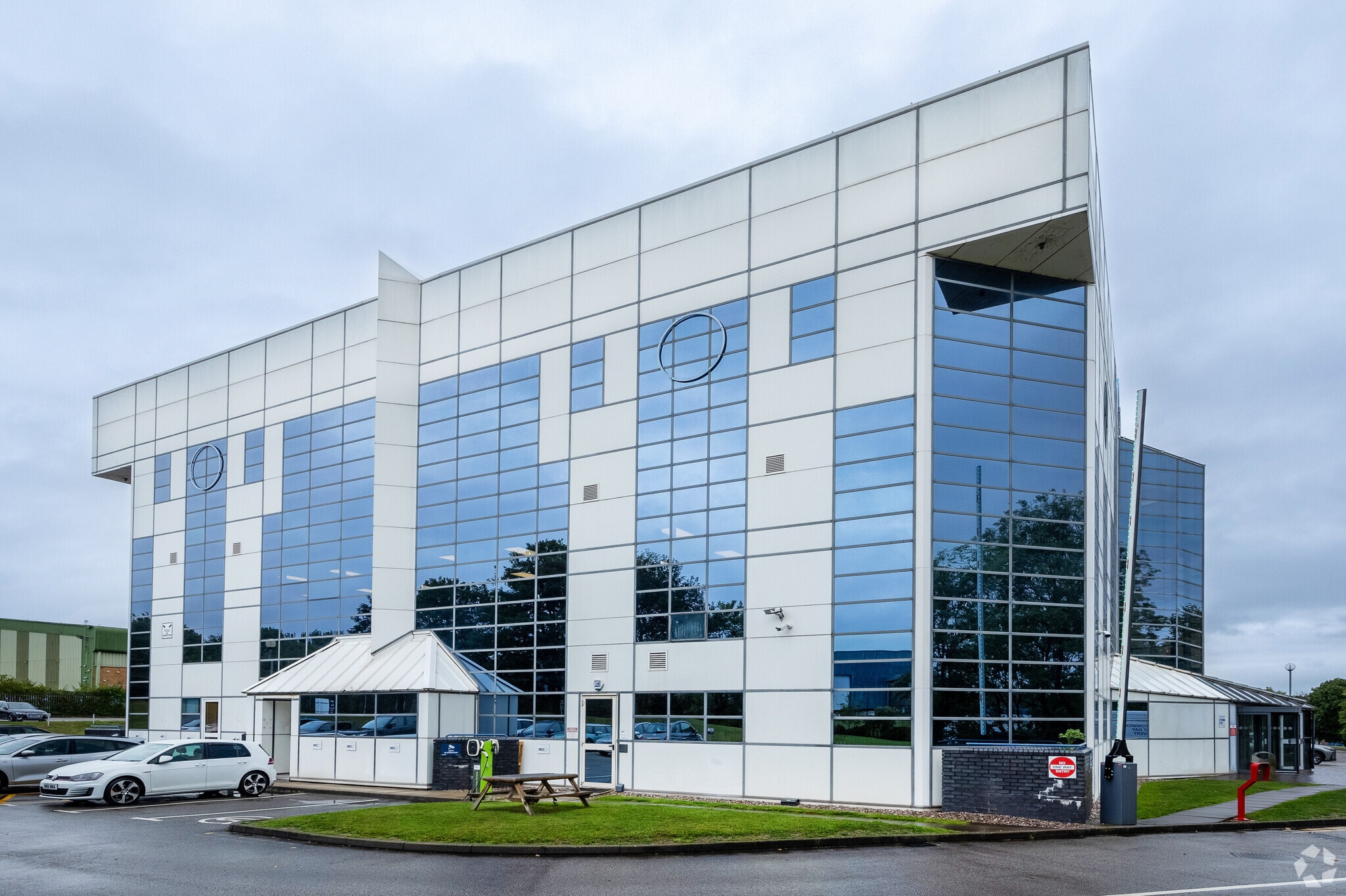 Speedwell Rd, Newcastle Under Lyme to rent Primary Photo- Image 1 of 3