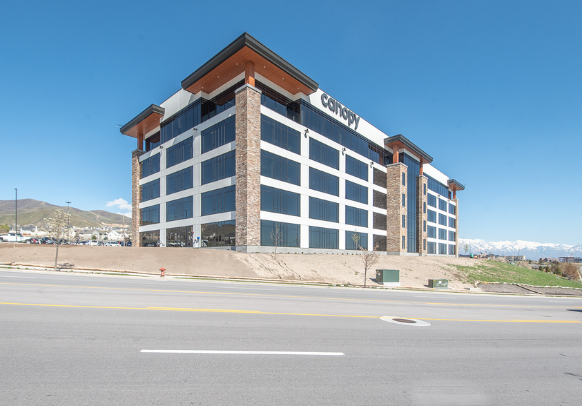 4100 N Chapel Ridge Rd, Lehi, UT for rent - Building Photo - Image 3 of 5