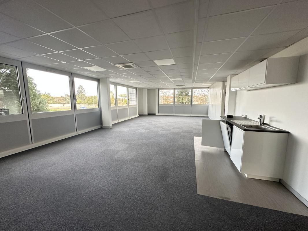 5 Avenue Albert Durand, Blagnac to rent Interior Photo- Image 1 of 12
