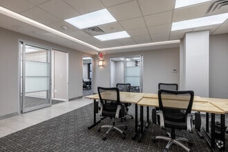 15 W 38th St, New York, NY to rent Interior Photo- Image 2 of 6