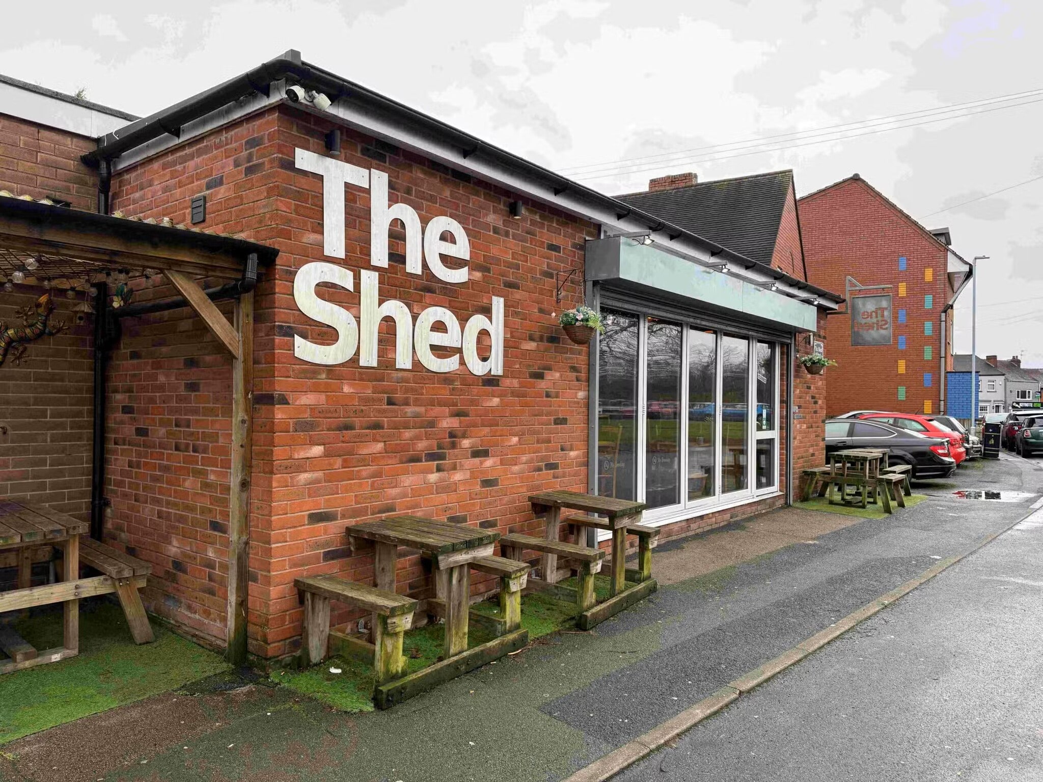 2 Upper Marsh, Newcastle Under Lyme for sale Primary Photo- Image 1 of 13