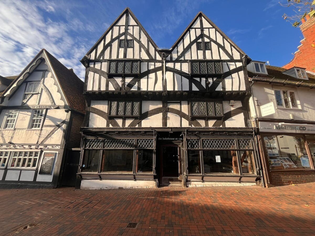 124 High St, Tonbridge to rent Building Photo- Image 1 of 5