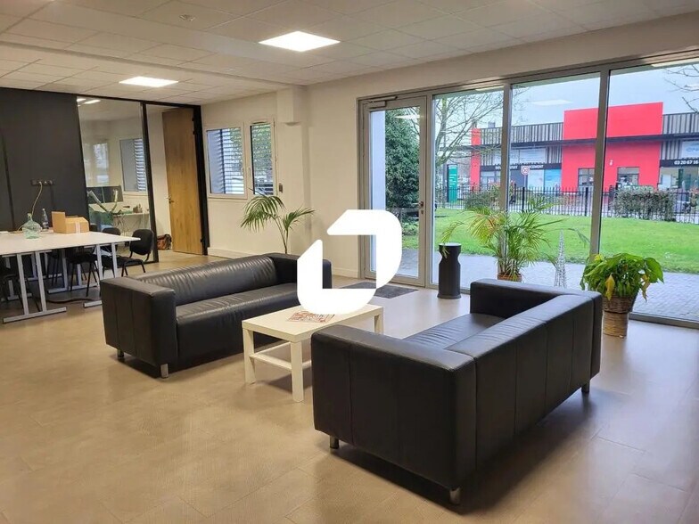 Rue De La Ladrie, Villeneuve-d'Ascq to rent - Building Photo - Image 2 of 8