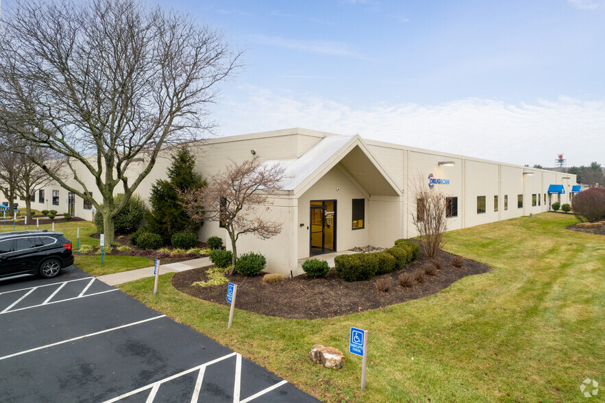 200 Precision Dr, Horsham, PA for rent - Primary Photo - Image 1 of 21