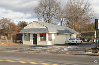 142 East St, Plainville, CT for sale Primary Photo- Image 1 of 1