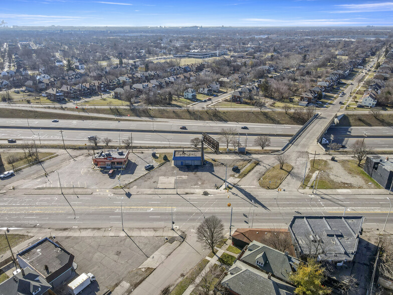 7667 Grand River Ave, Detroit, MI for sale - Building Photo - Image 1 of 1