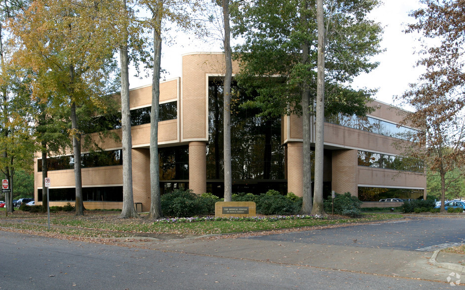 300 Medical Pky, Chesapeake, VA for rent - Building Photo - Image 2 of 15