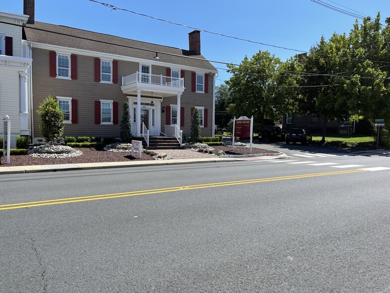 171 Main St, Matawan, NJ for sale - Building Photo - Image 1 of 1