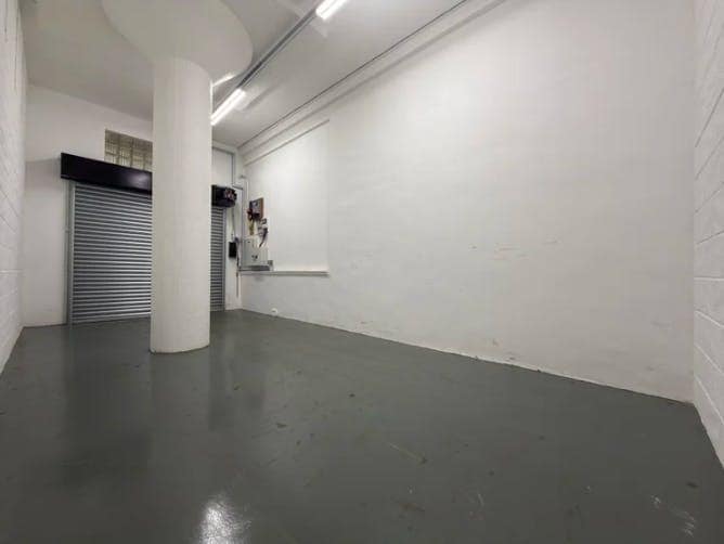 East Ln, Wembley to rent Interior Photo- Image 1 of 3
