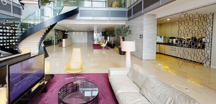 110 Bishopsgate, London to rent Matterport 3D Scan- Image 1 of 10