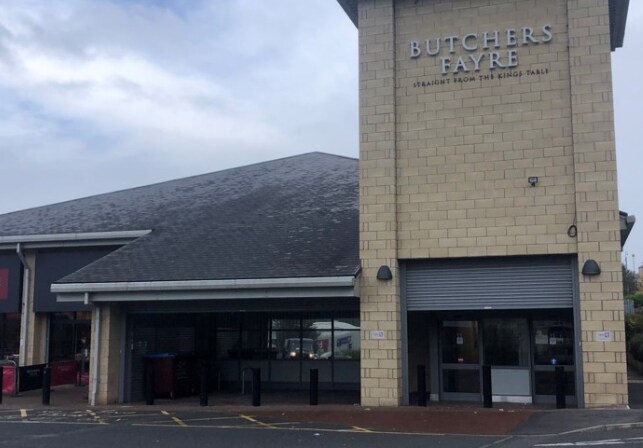 2 Queens Lancashire Way, Burnley for sale Building Photo- Image 1 of 1