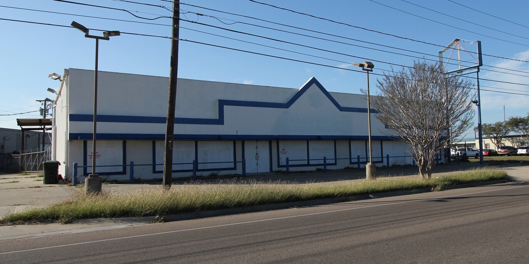 4243 S Port Ave, Corpus Christi 78415 ValueAdd High Exposure Retail