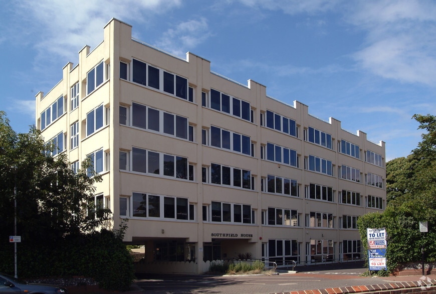 11 Liverpool Gdns, Worthing for sale - Primary Photo - Image 1 of 1