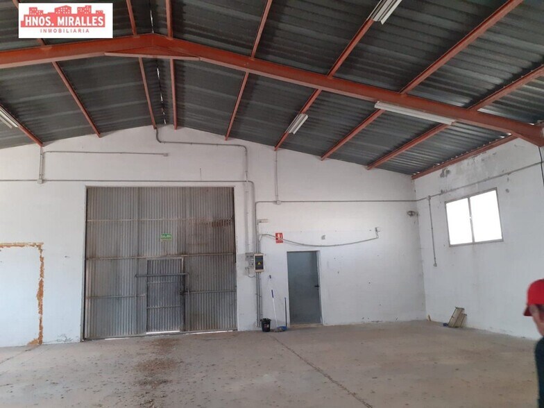 Industrial in Crevillent, Alicante for sale - Building Photo - Image 3 of 19
