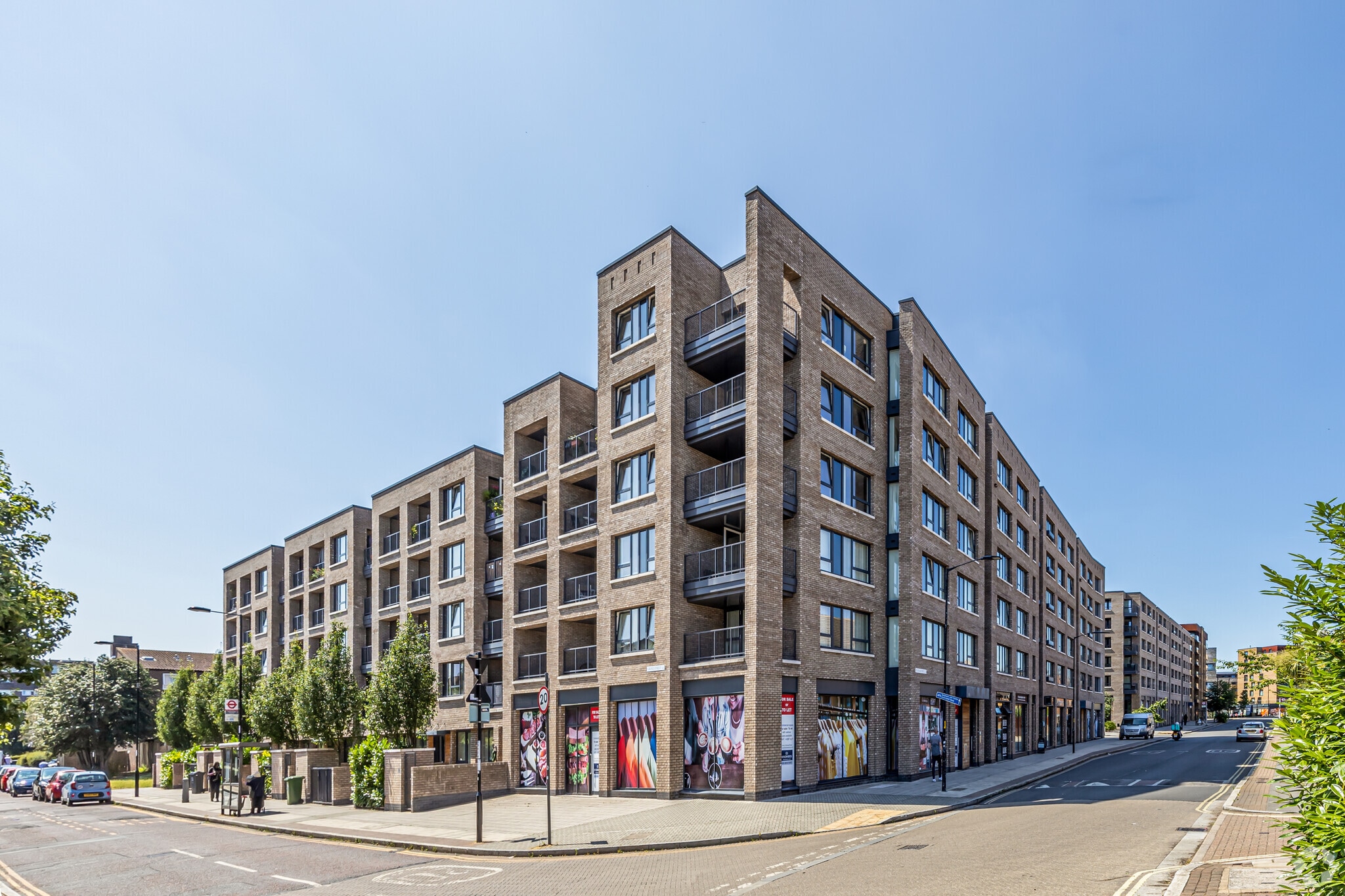 293 Grove St, London for sale Primary Photo- Image 1 of 1