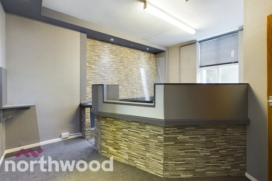 34-34A Stanley St, Southport for sale - Interior Photo - Image 1 of 1