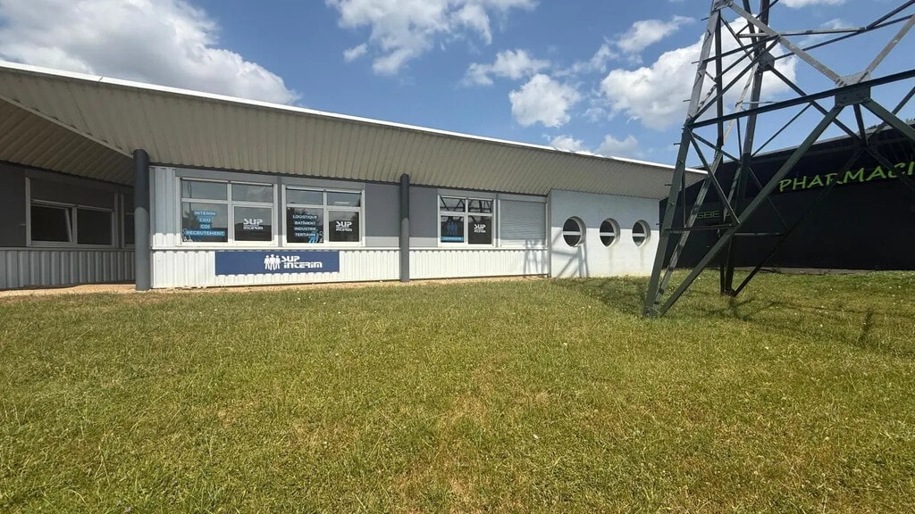 Location Bureaux 49 m² - Photo 1