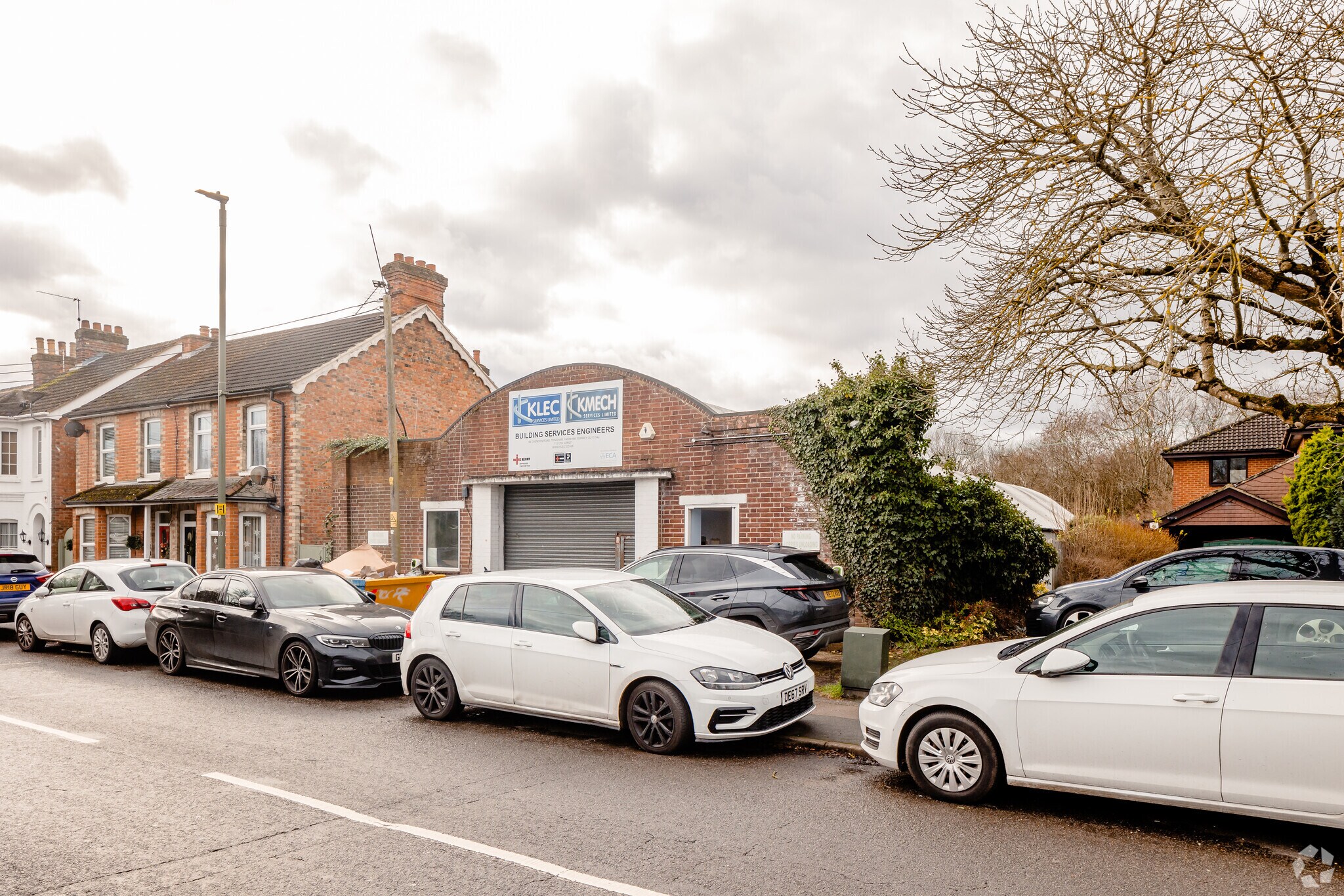 84 Oxenden Rd, Tongham for sale Building Photo- Image 1 of 1