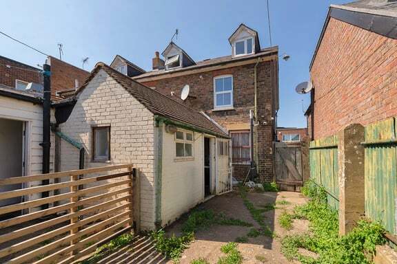 27-31 Commercial Rd, Paddock Wood, KEN TN12 6EN - Unit 27 - - Interior Photo - Image 1 of 14