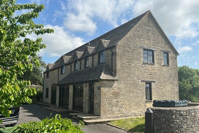 Great Barrington, Burford for sale Primary Photo- Image 1 of 1