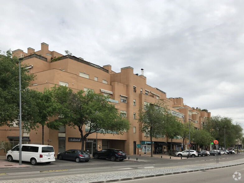 Retail in Alcobendas, MAD for rent - Building Photo - Image 1 of 1